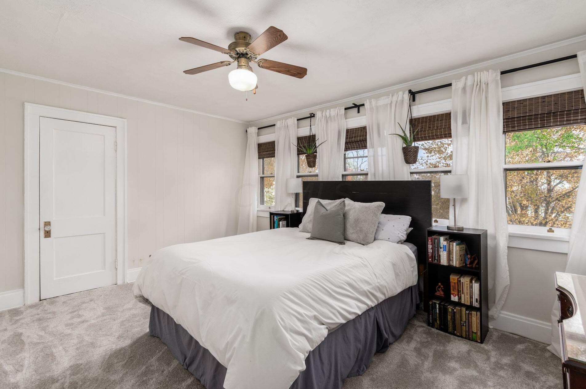 136 Blenheim Rd, Columbus OH 43214-3265 exterior