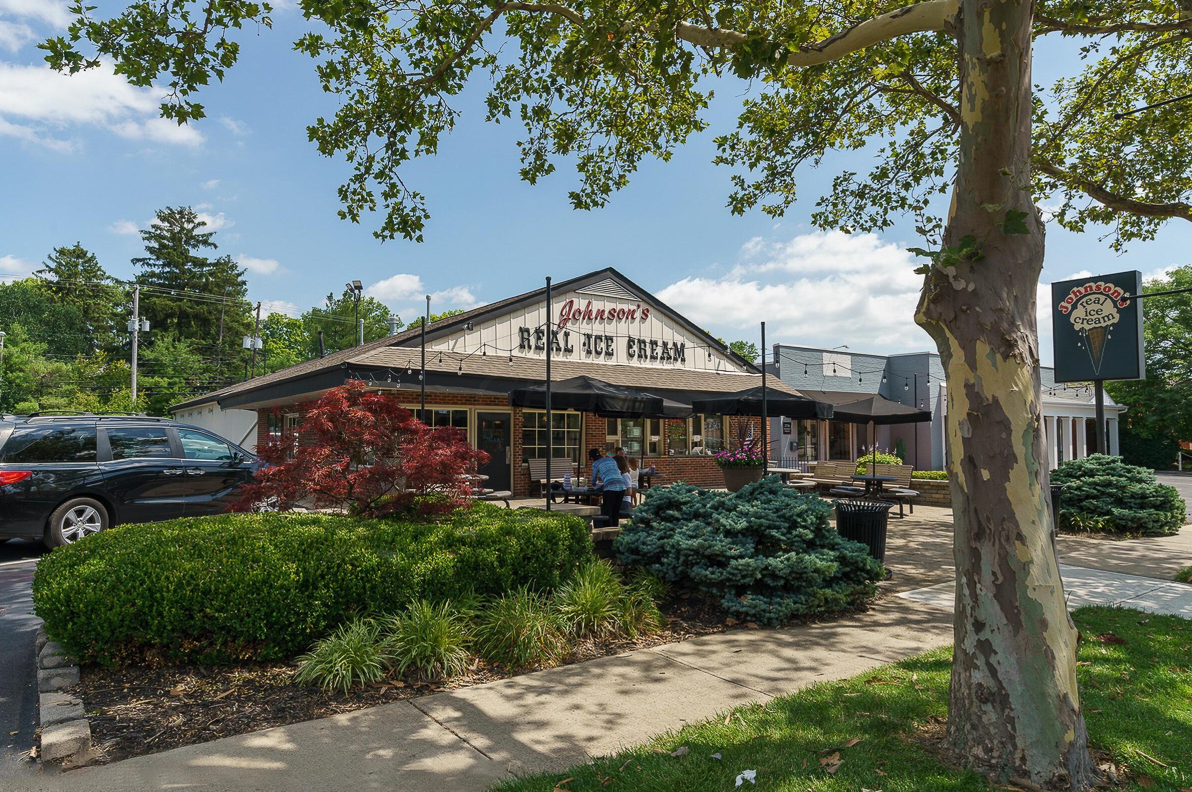 2605 Livingston Ave, Columbus OH  43209-2944 exterior