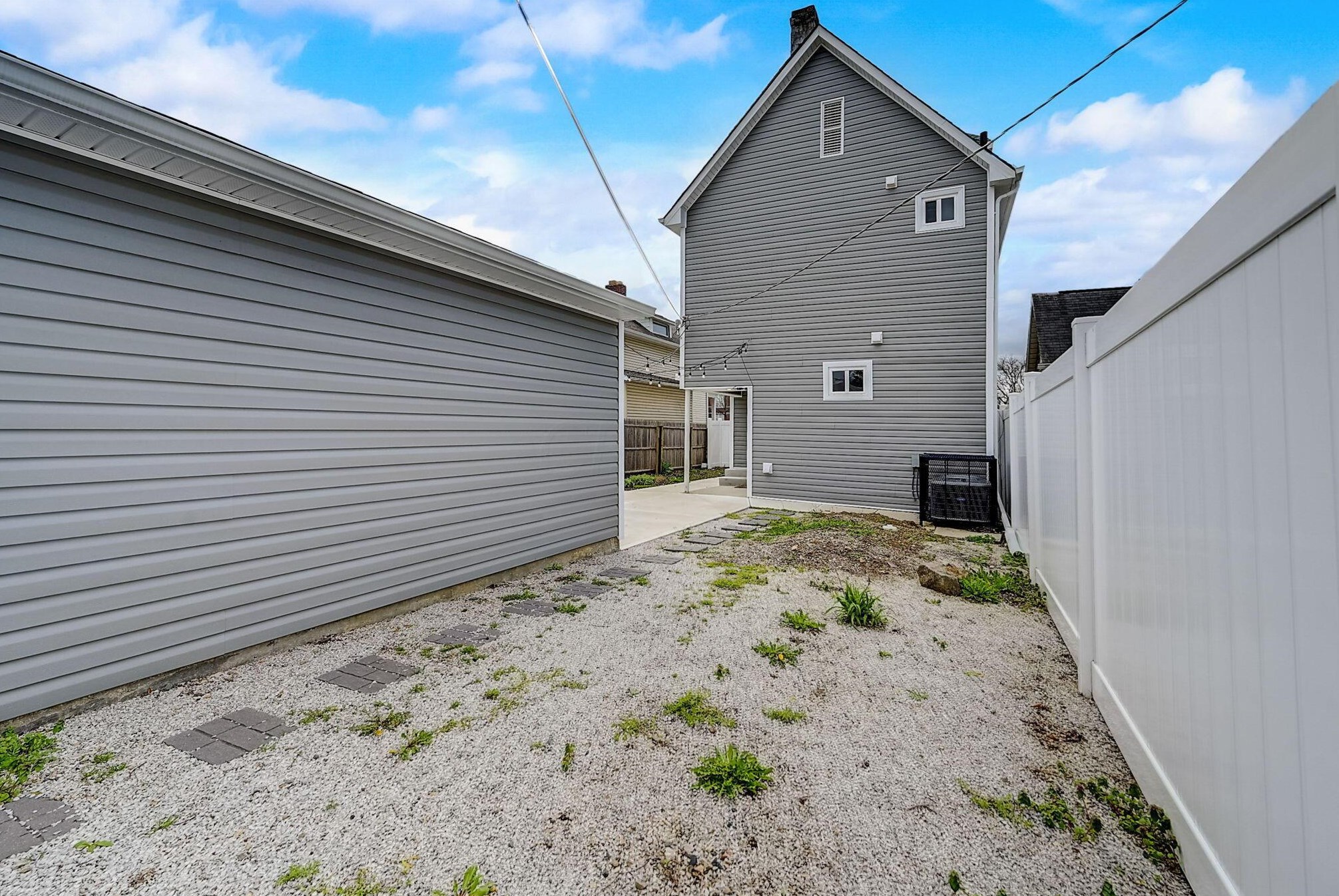 606 Stewart Ave, Columbus OH  43206-2884 exterior