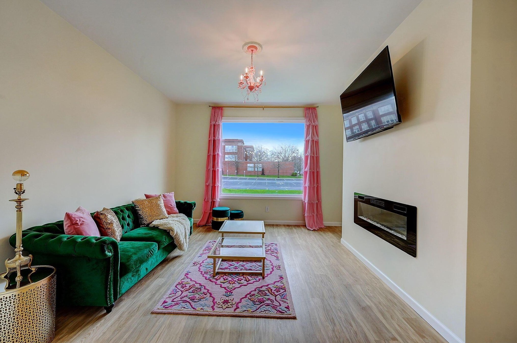 606 Stewart Ave, Columbus OH  43206-2884 exterior