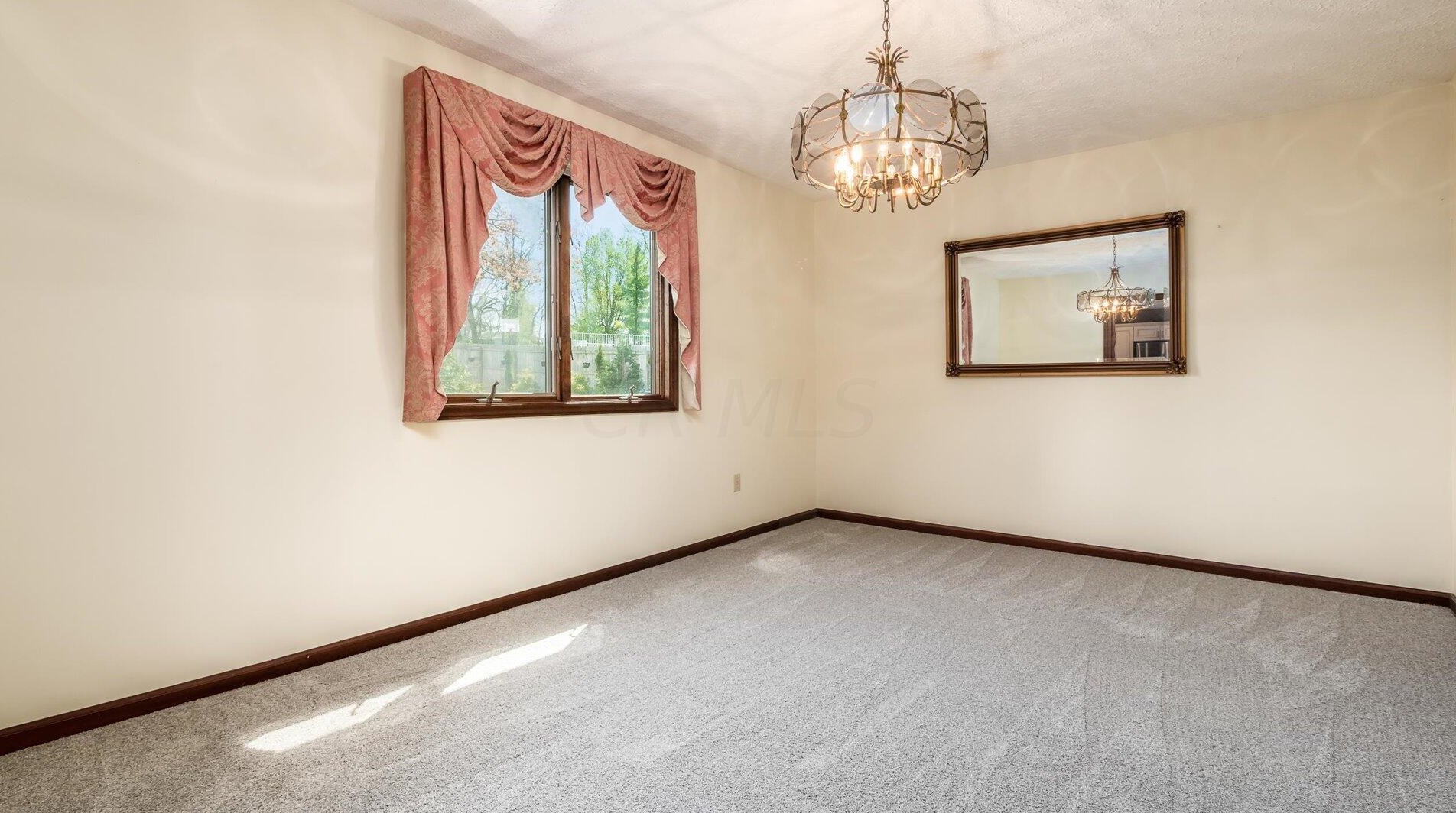 1580 Parkland Dr, Lancaster OH  43130-9790 exterior