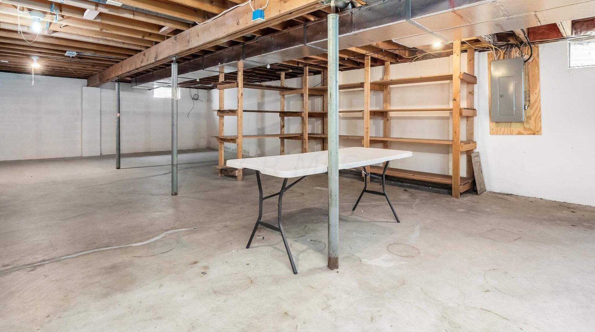 1580 Parkland Dr, Lancaster OH  43130-9790 exterior