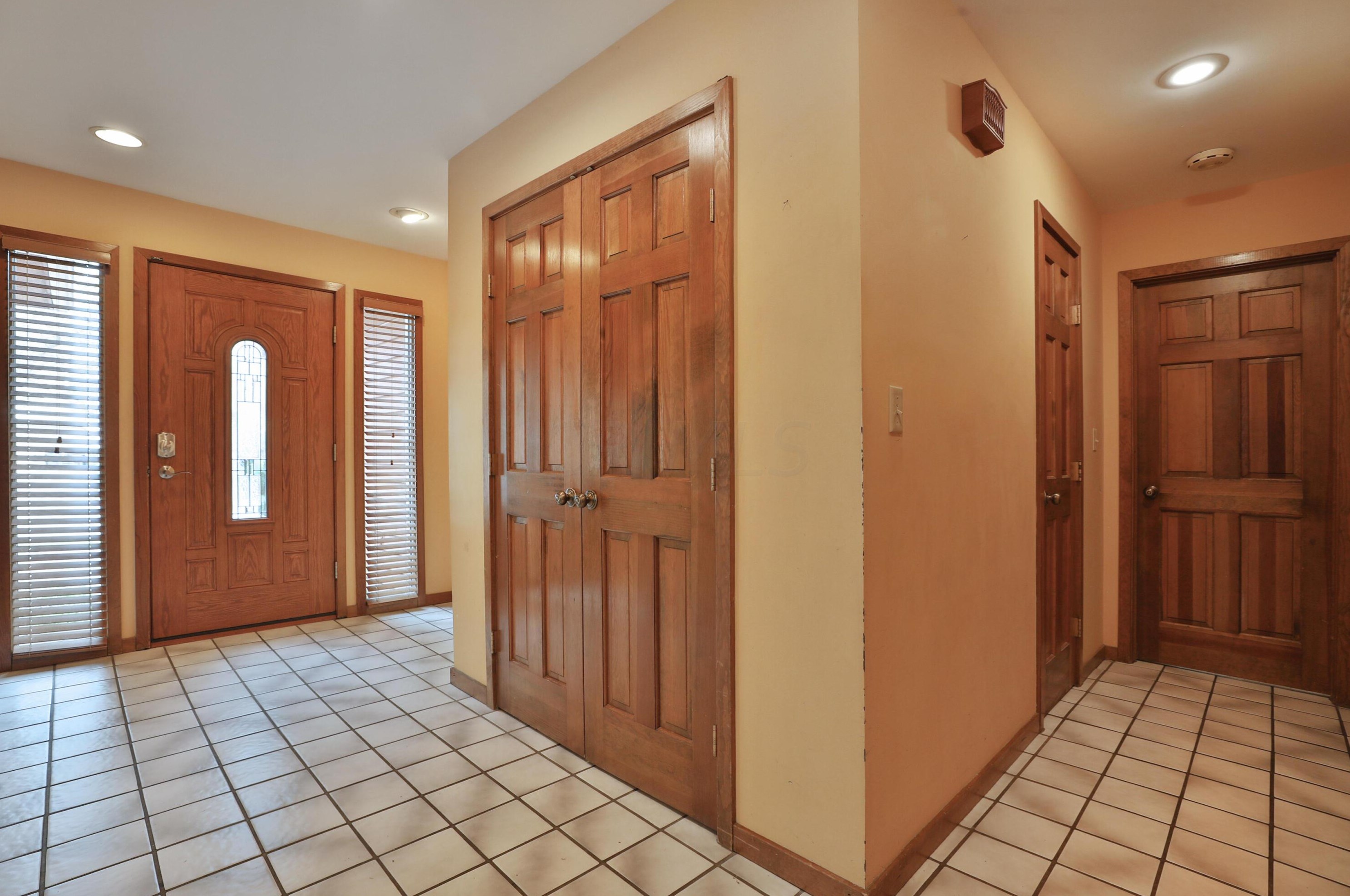 793 Collingwood Dr, Westerville OH  43081-2459 exterior