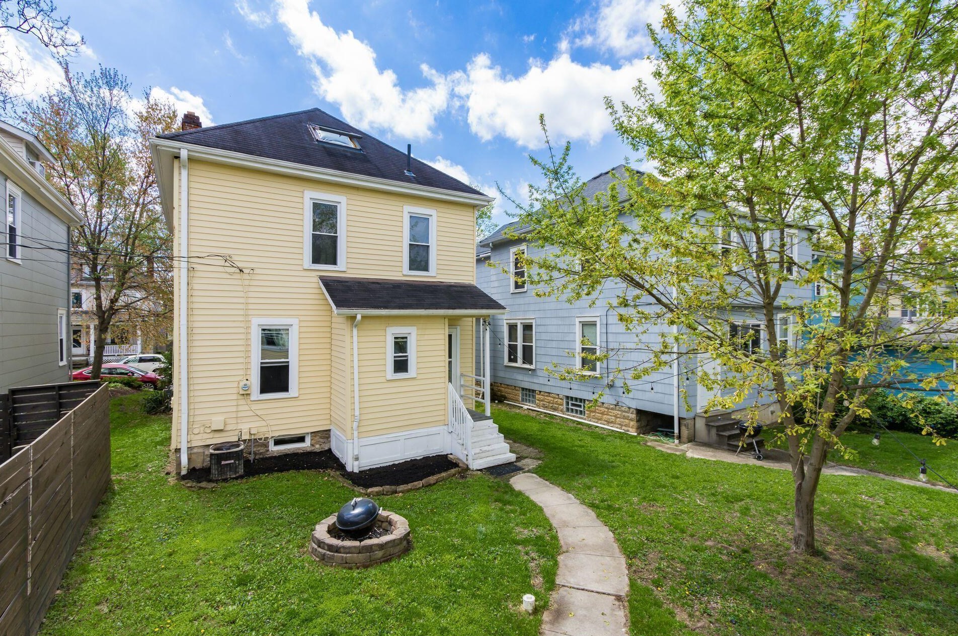 188 Maynard Ave, Columbus OH  43202-3057 exterior