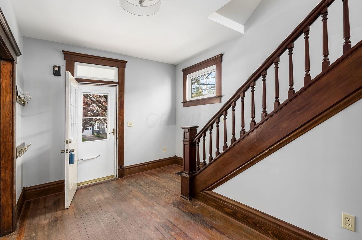 188 Maynard Ave, Columbus OH  43202-3057 exterior