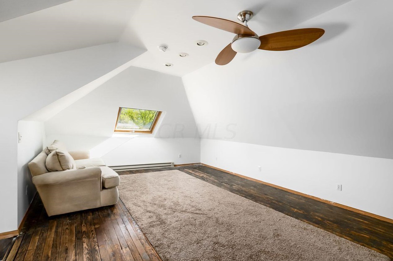 188 Maynard Ave, Columbus OH  43202-3057 exterior