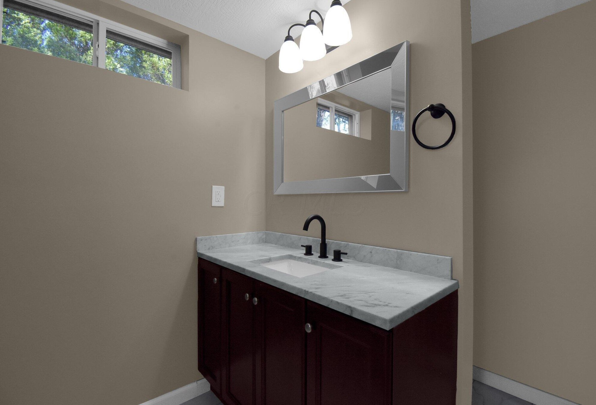 3503 Norwood St, Columbus OH  43224-3423 exterior