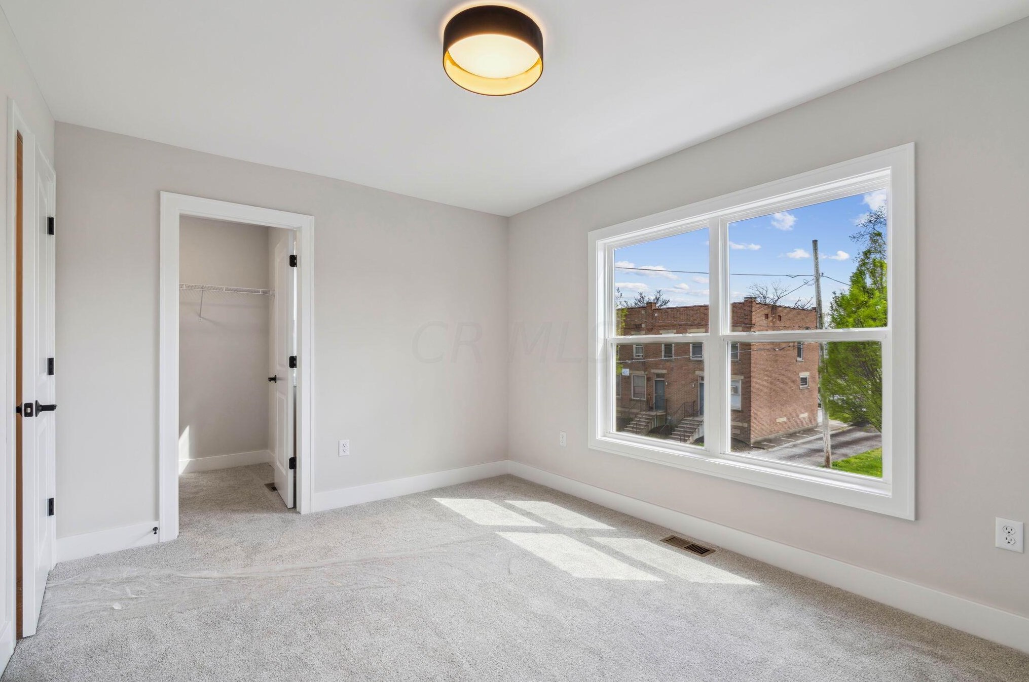 1100 Sycamore St, Columbus OH 43206-4411 exterior