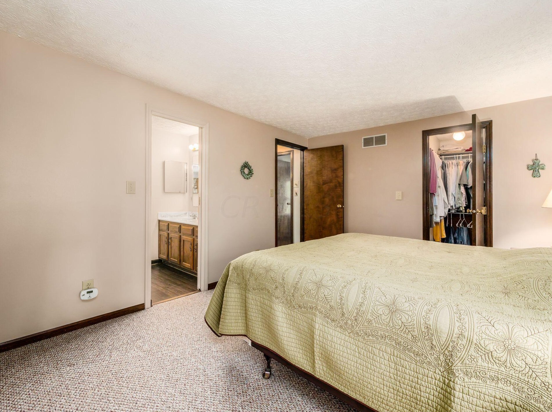 3765 Rochfort Brg Dr, Columbus OH 43221-4579 exterior