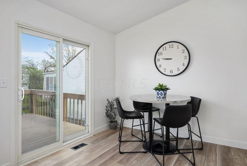 994 Bootman Dr, Columbus OH  43228-8203 exterior