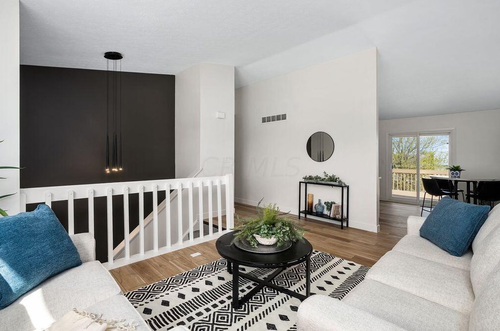 994 Bootman Dr, Columbus OH  43228-8203 exterior