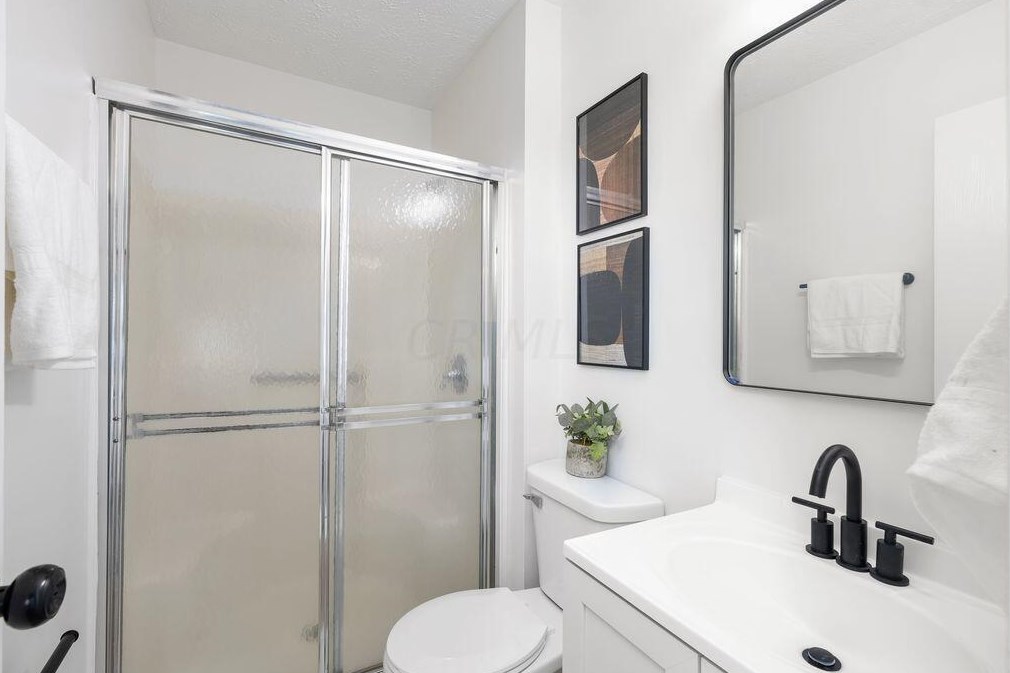 994 Bootman Dr, Columbus OH  43228-8203 exterior