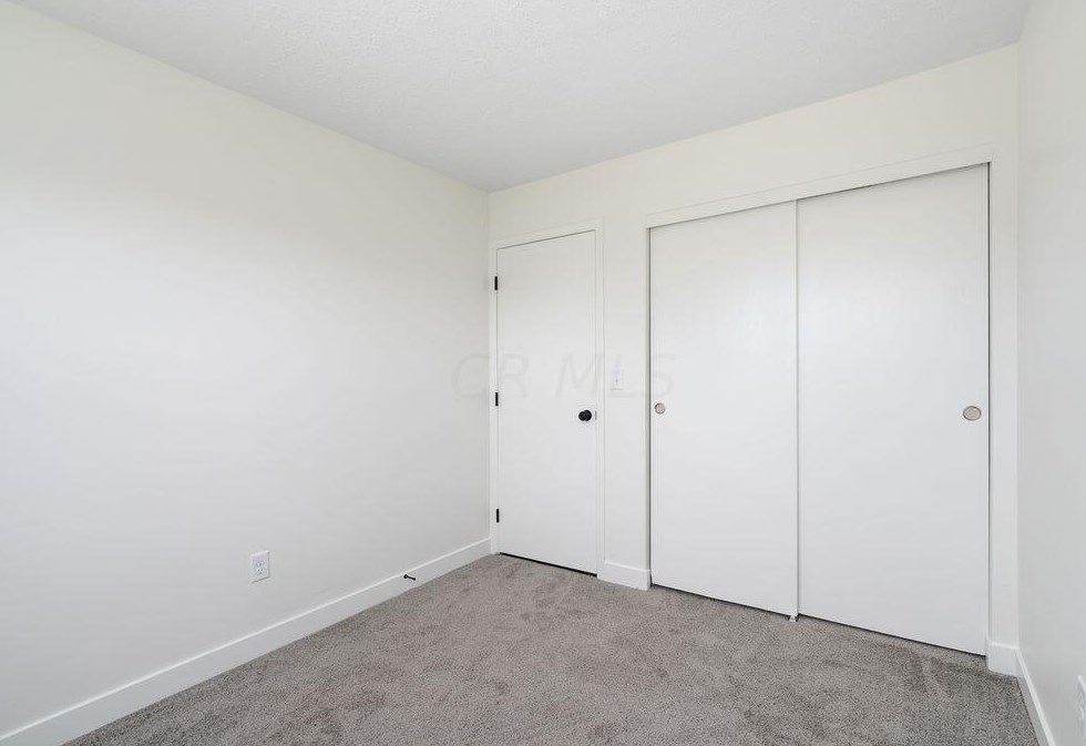 994 Bootman Dr, Columbus OH  43228-8203 exterior