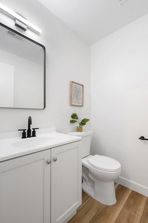 994 Bootman Dr, Columbus OH  43228-8203 exterior