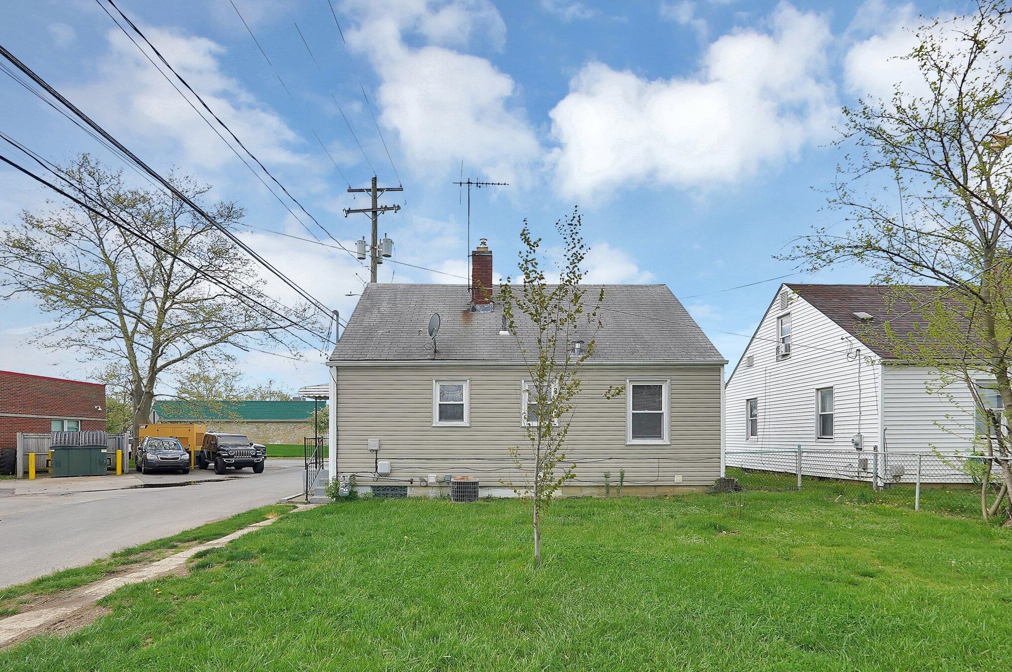 720 Hampton Rd, Columbus OH  43213-2730 exterior