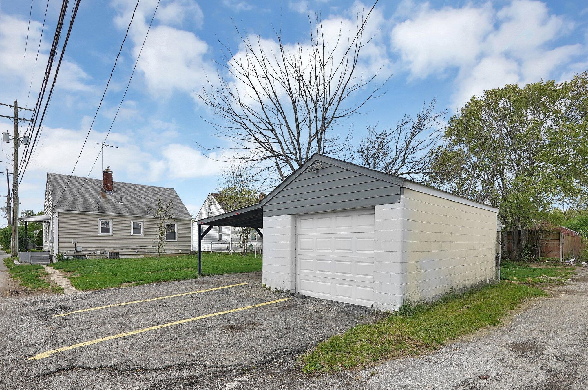 720 Hampton Rd, Columbus OH  43213-2730 exterior