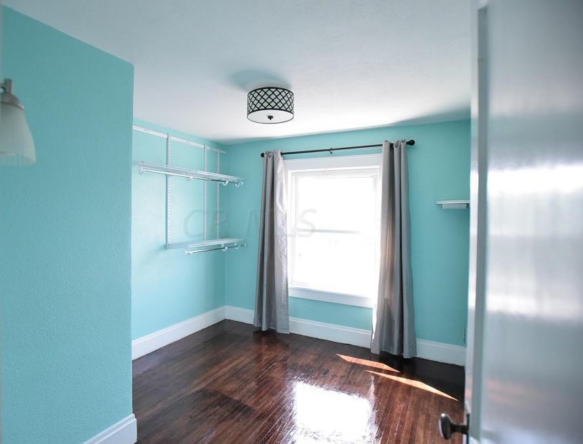 320 Welch Ave, Columbus OH 43207-1223 exterior