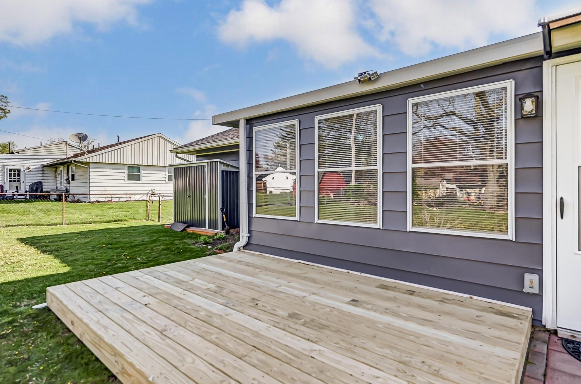 3035 Nantucket St, Springfield OH  45503-1615 exterior
