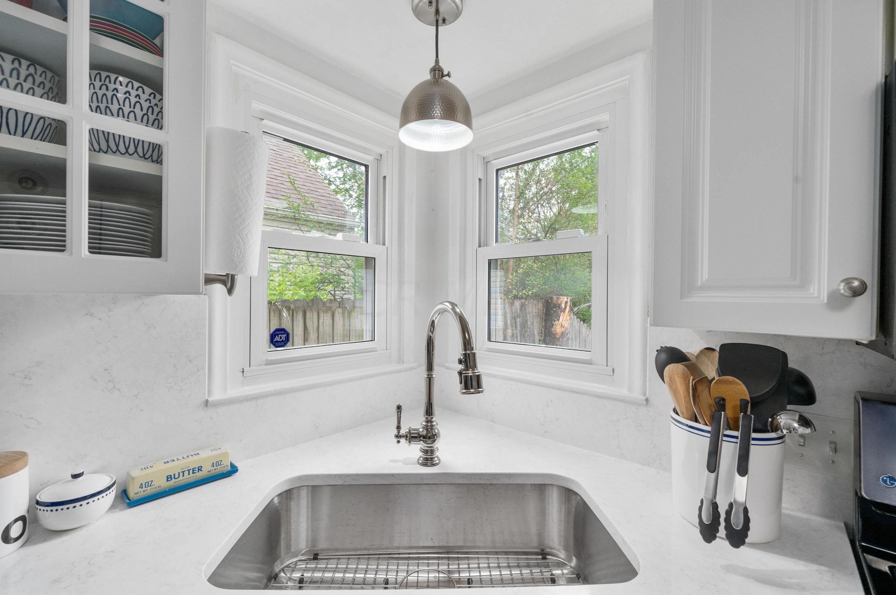 722 Chelsea Ave, Columbus OH  43209-2508 exterior