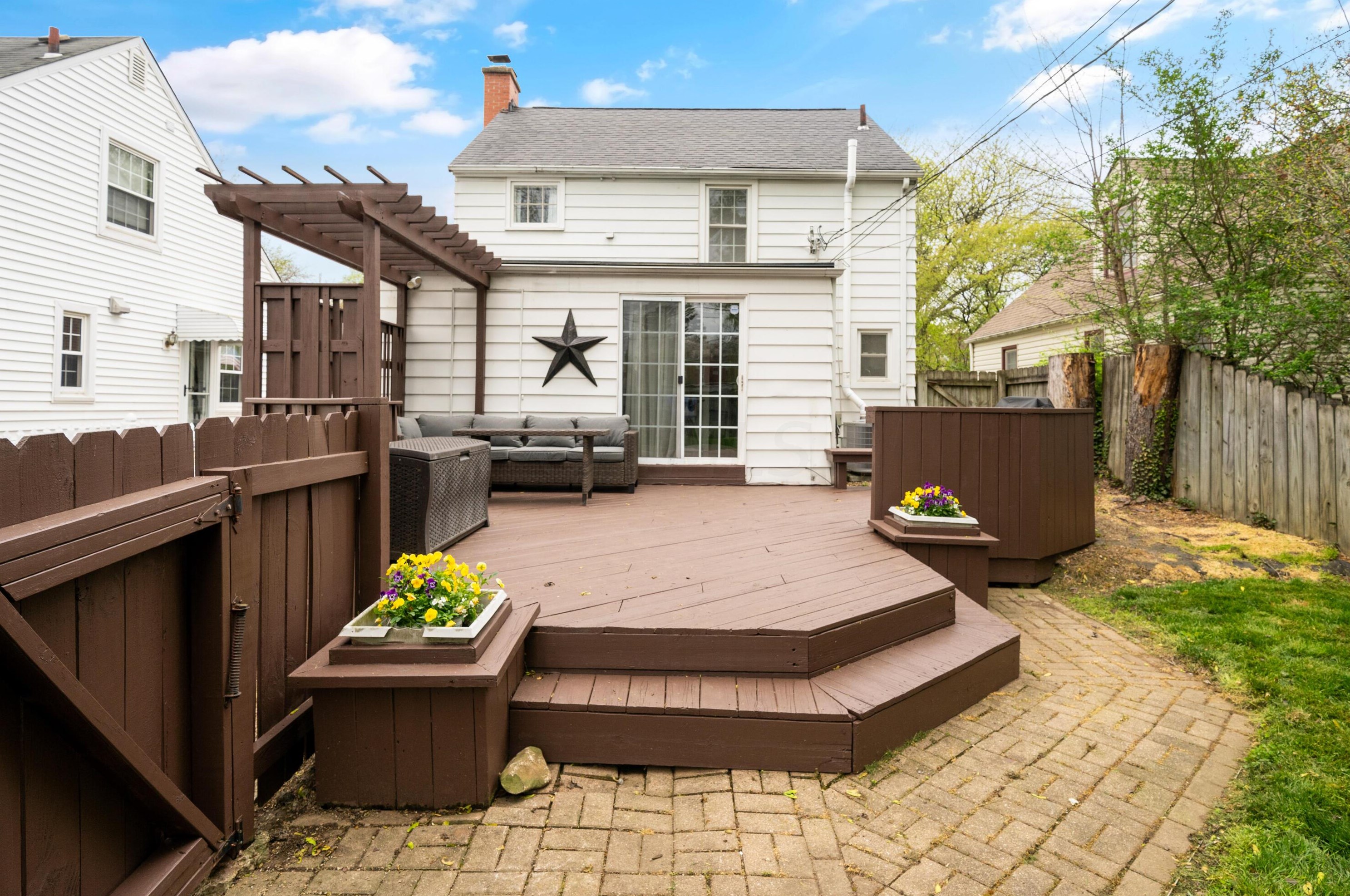 722 Chelsea Ave, Columbus OH  43209-2508 exterior