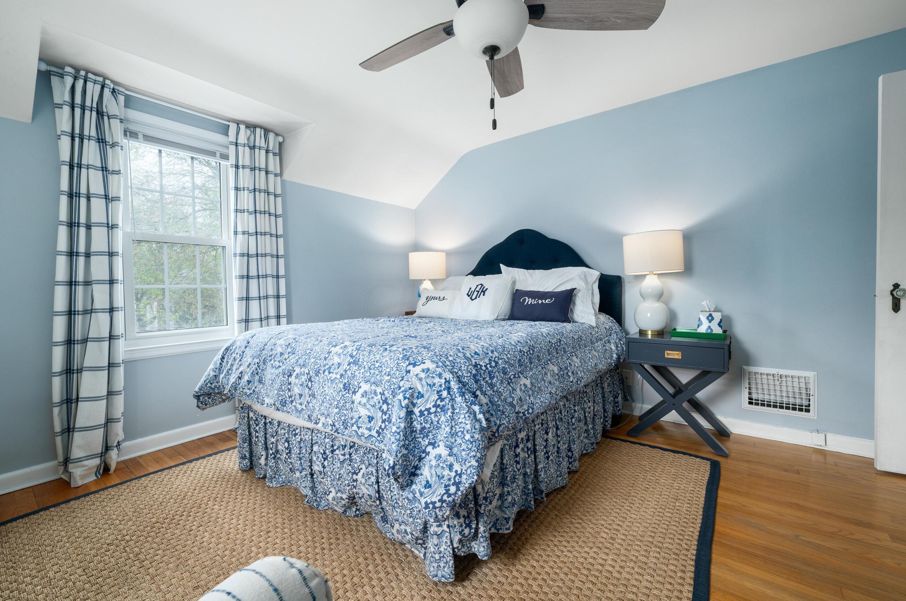 722 Chelsea Ave, Columbus OH  43209-2508 exterior