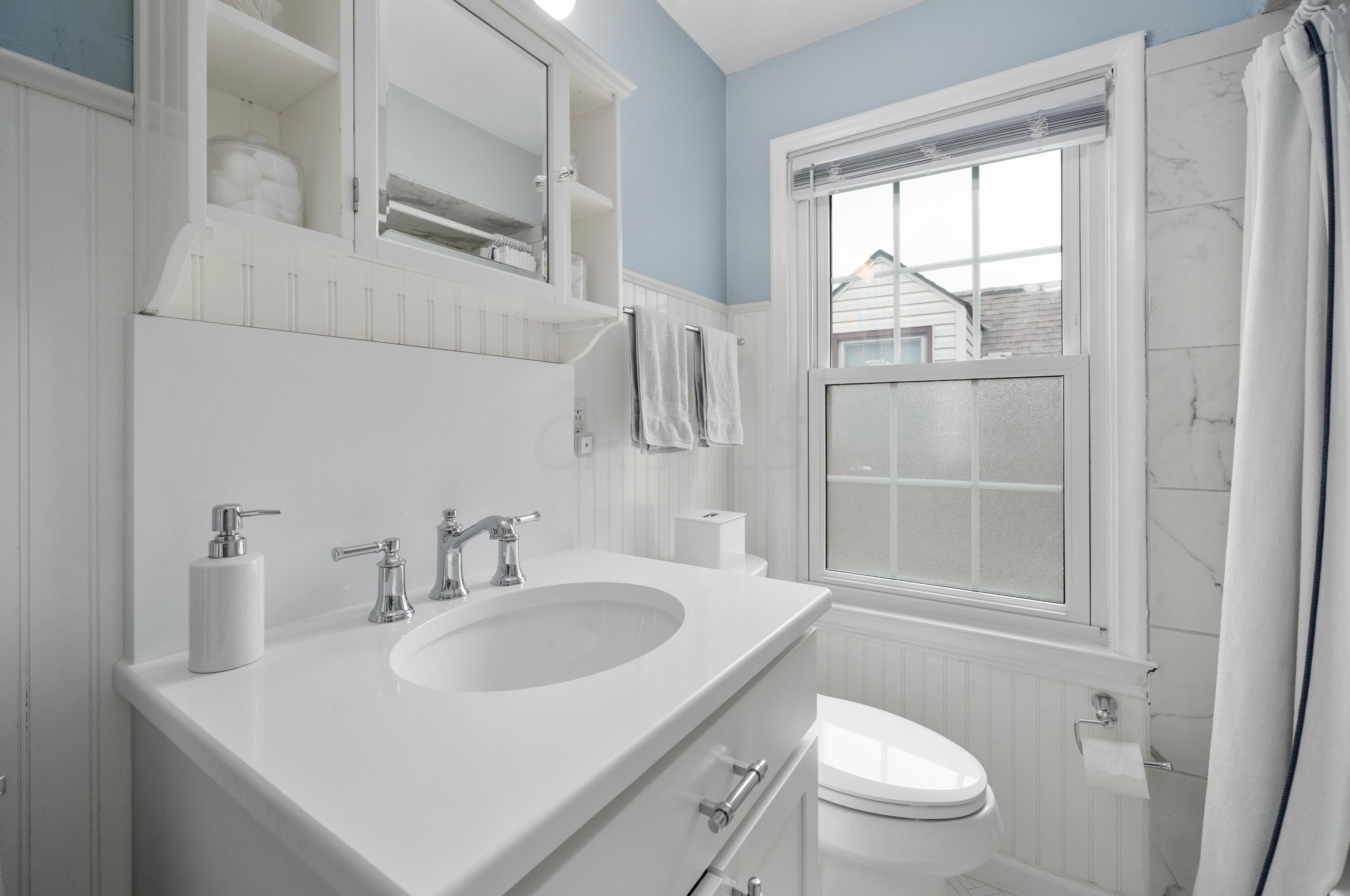 722 Chelsea Ave, Columbus OH  43209-2508 exterior