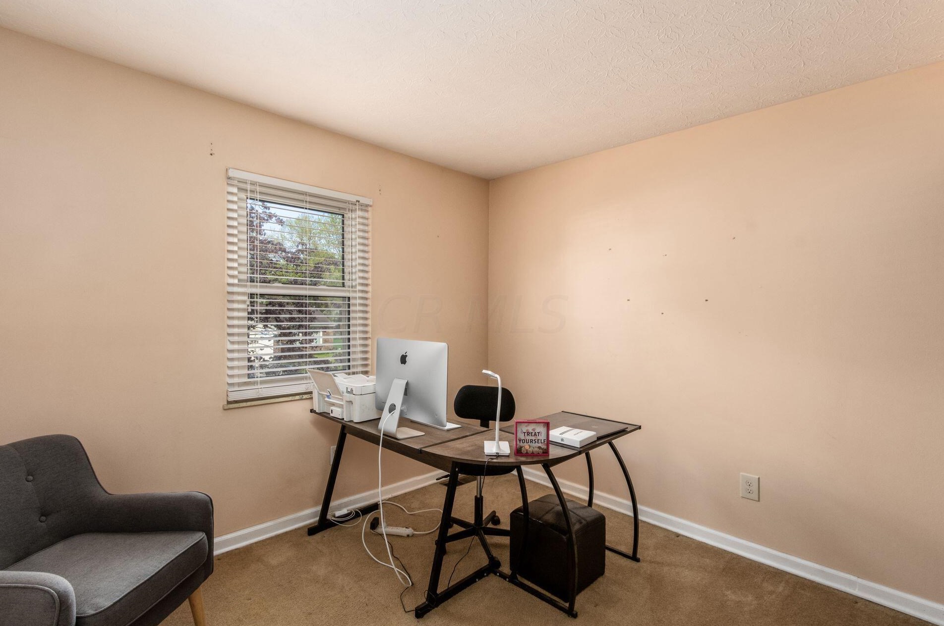 7646 Yosemite Dr, Columbus OH  43085-1535 exterior