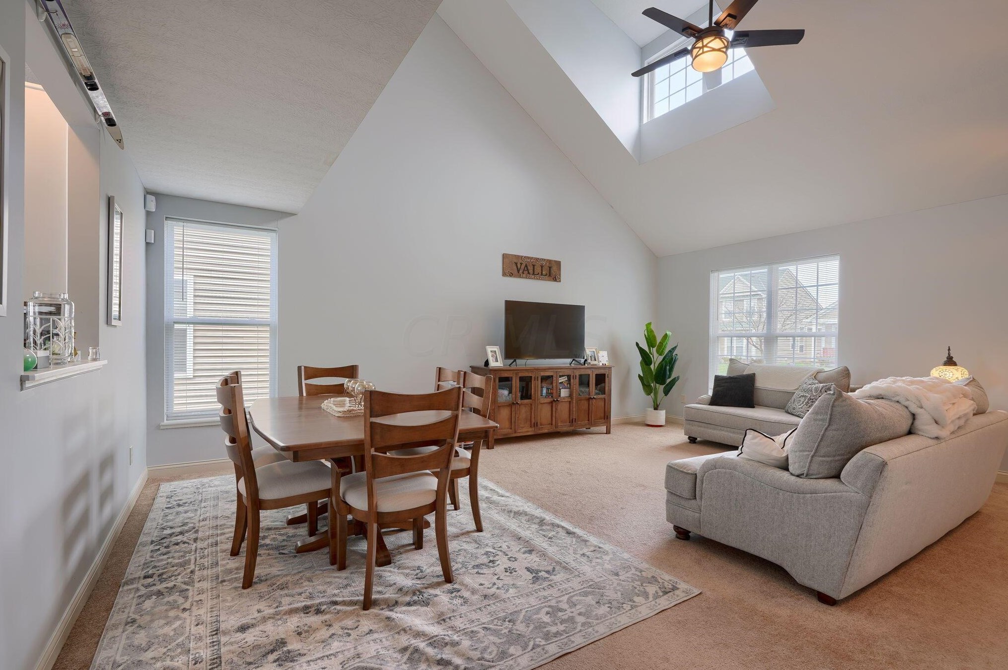 6771 Bigerton Bnd, Cnl Wnchstr OH  43110-1263 exterior