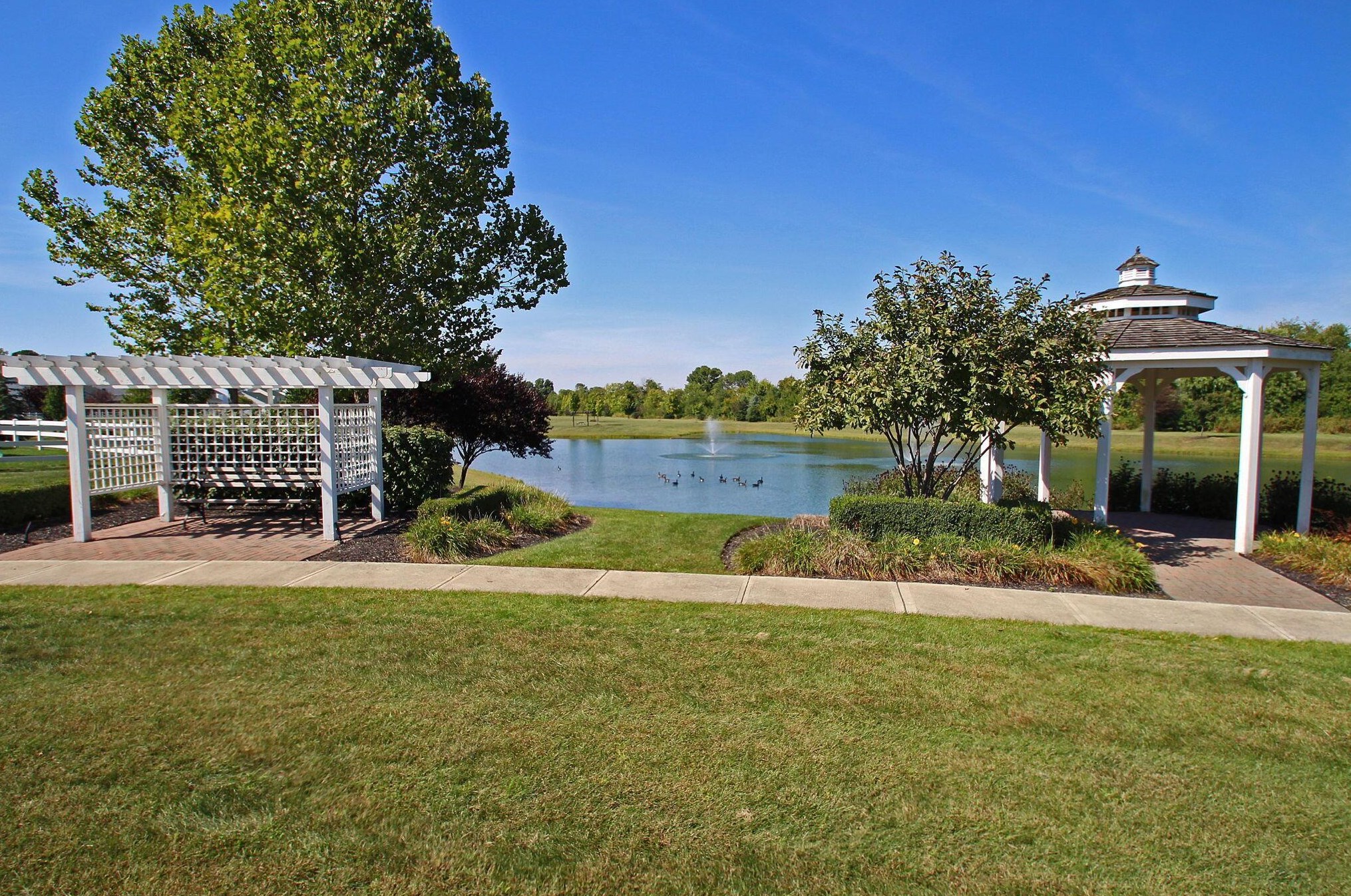 6771 Bigerton Bnd, Cnl Wnchstr OH  43110-1263 exterior