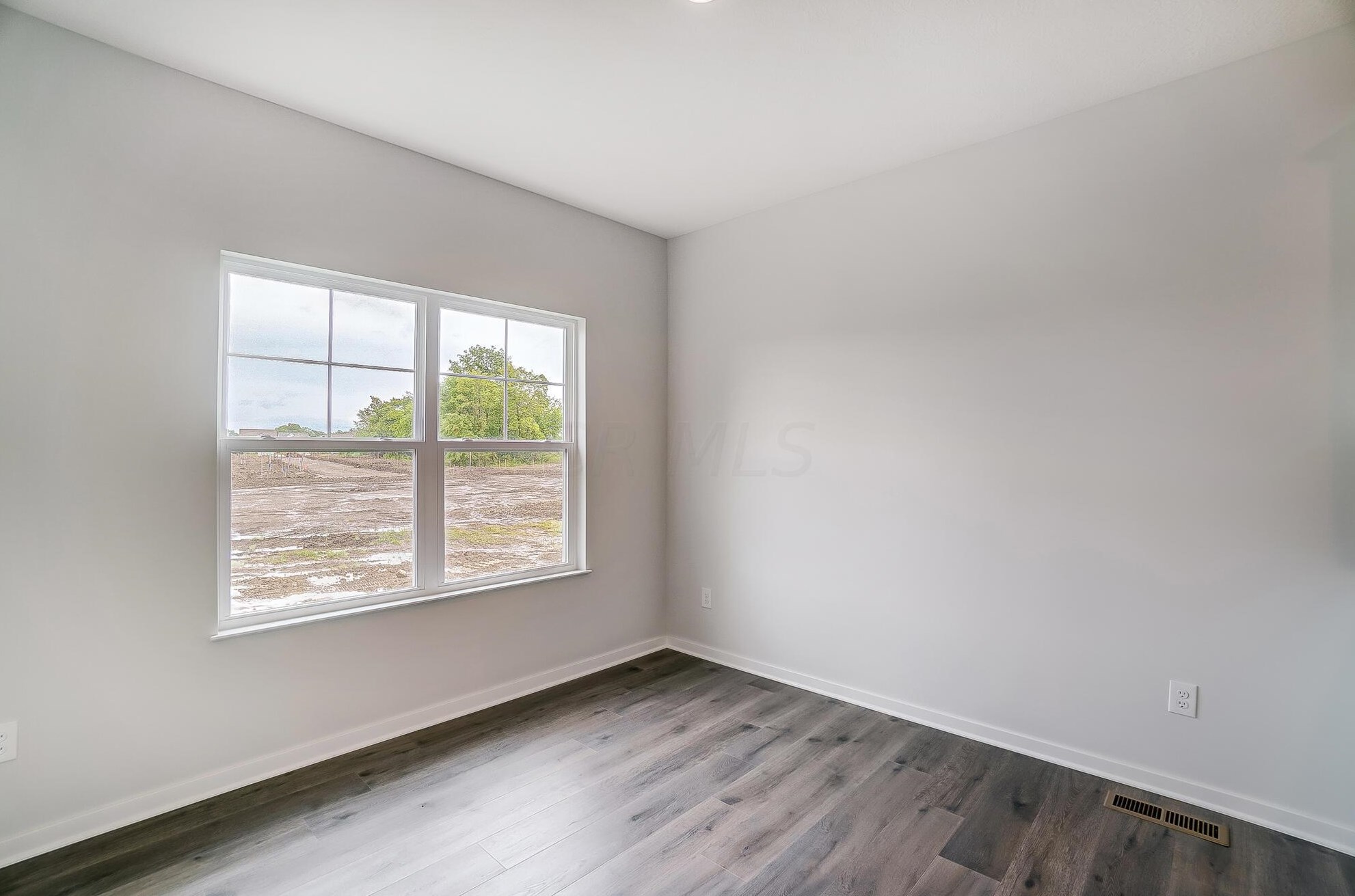 1540 Alton Darby Creek Rd, Columbus OH 43228-9708 exterior