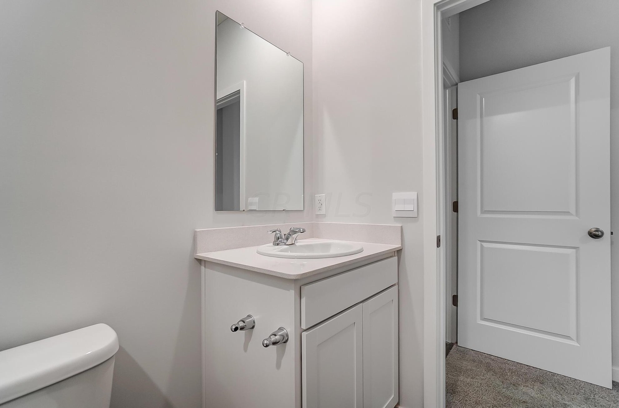 1540 Alton Darby Creek Rd, Columbus OH 43228-9708 exterior