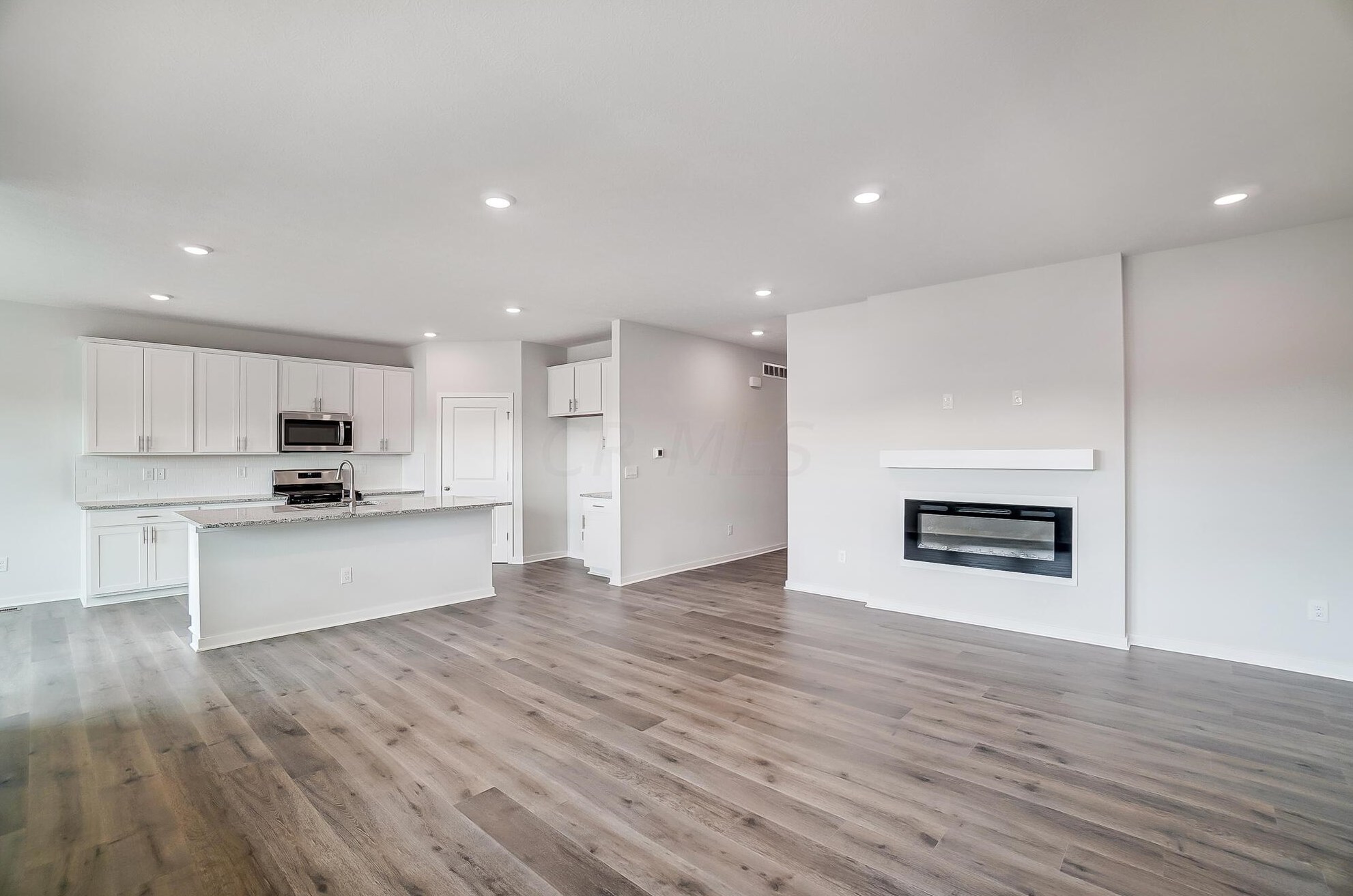 1540 Alton Darby Creek Rd, Columbus OH 43228-9708 exterior