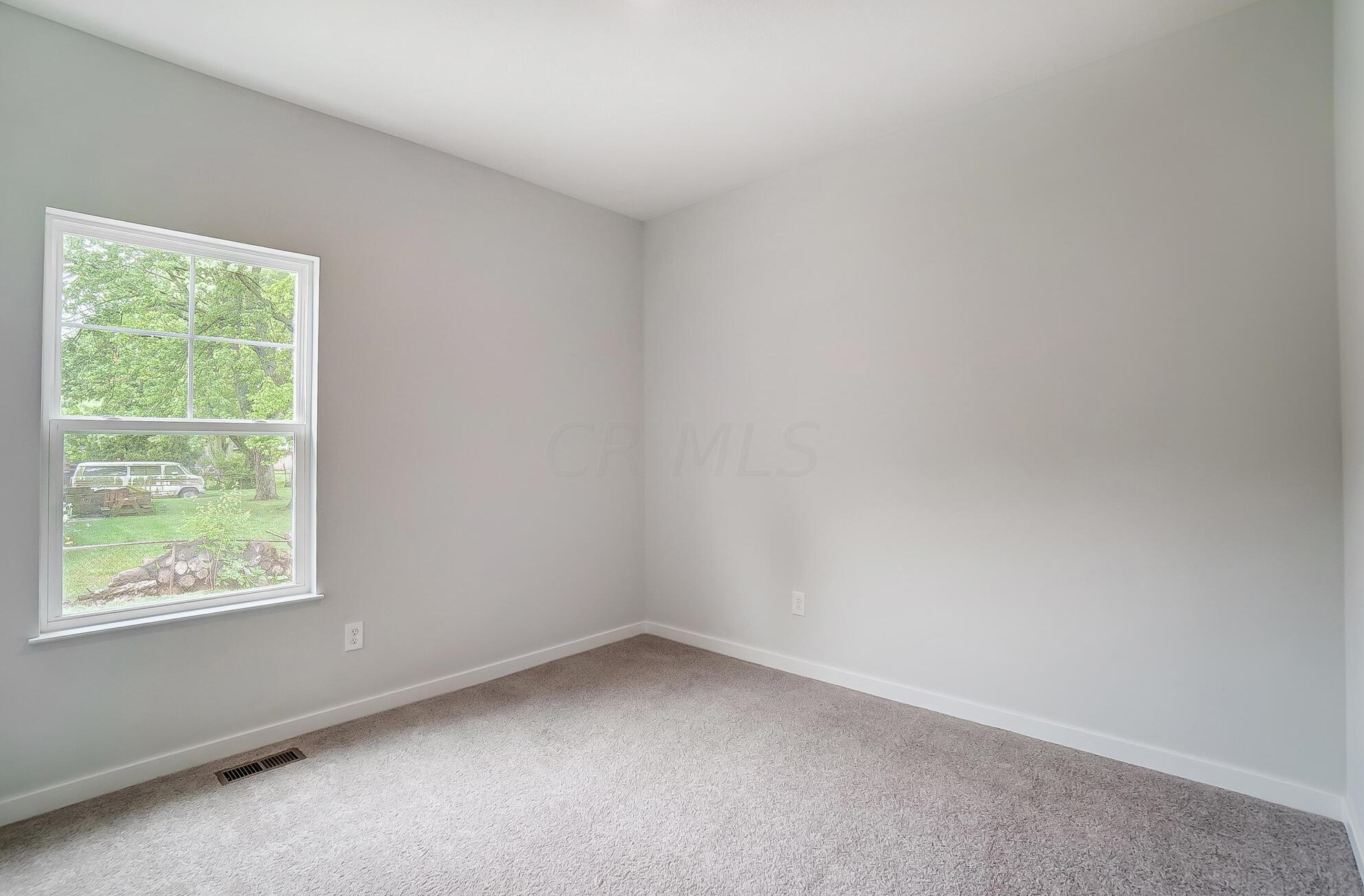 1540 Alton Darby Creek Rd, Columbus OH 43228-9708 exterior