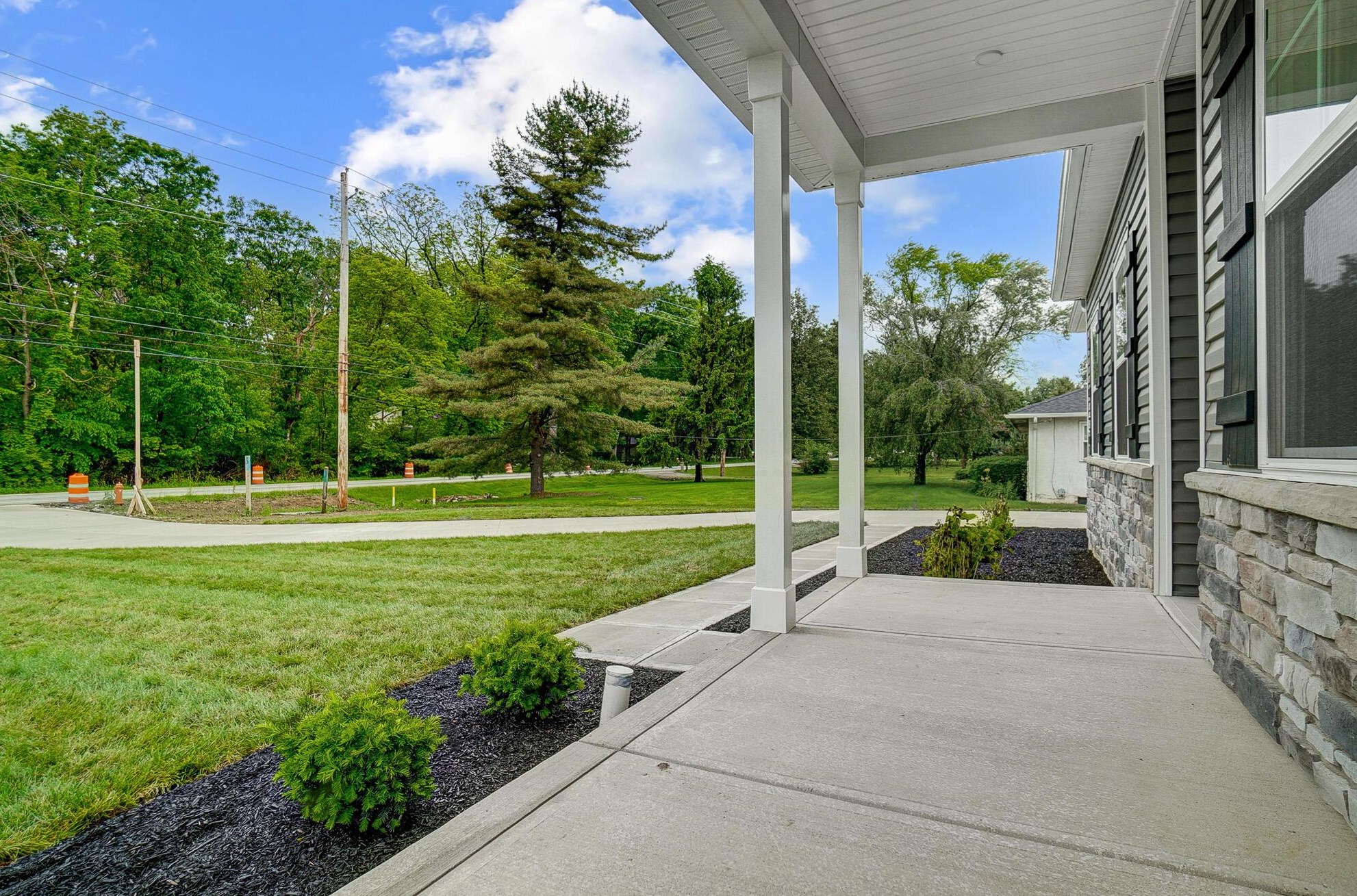 1540 Alton Darby Creek Rd, Columbus OH 43228-9708 exterior