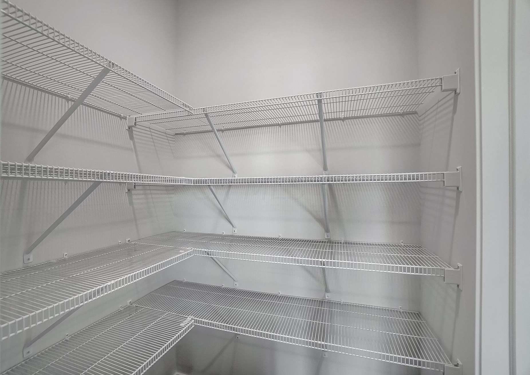 1540 Alton Darby Creek Rd, Columbus OH 43228-9708 exterior