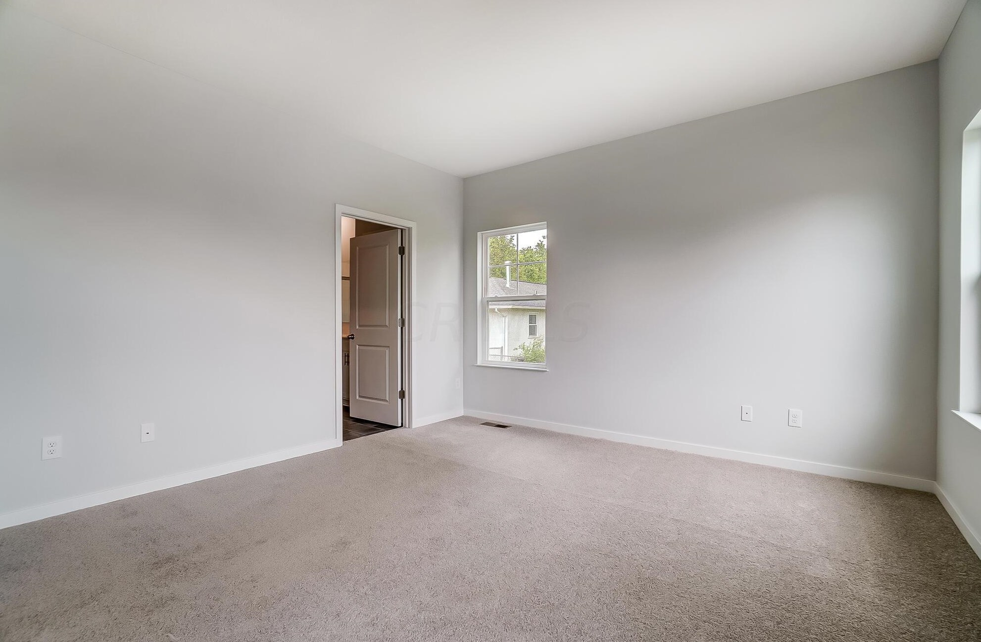 1540 Alton Darby Creek Rd, Columbus OH 43228-9708 exterior