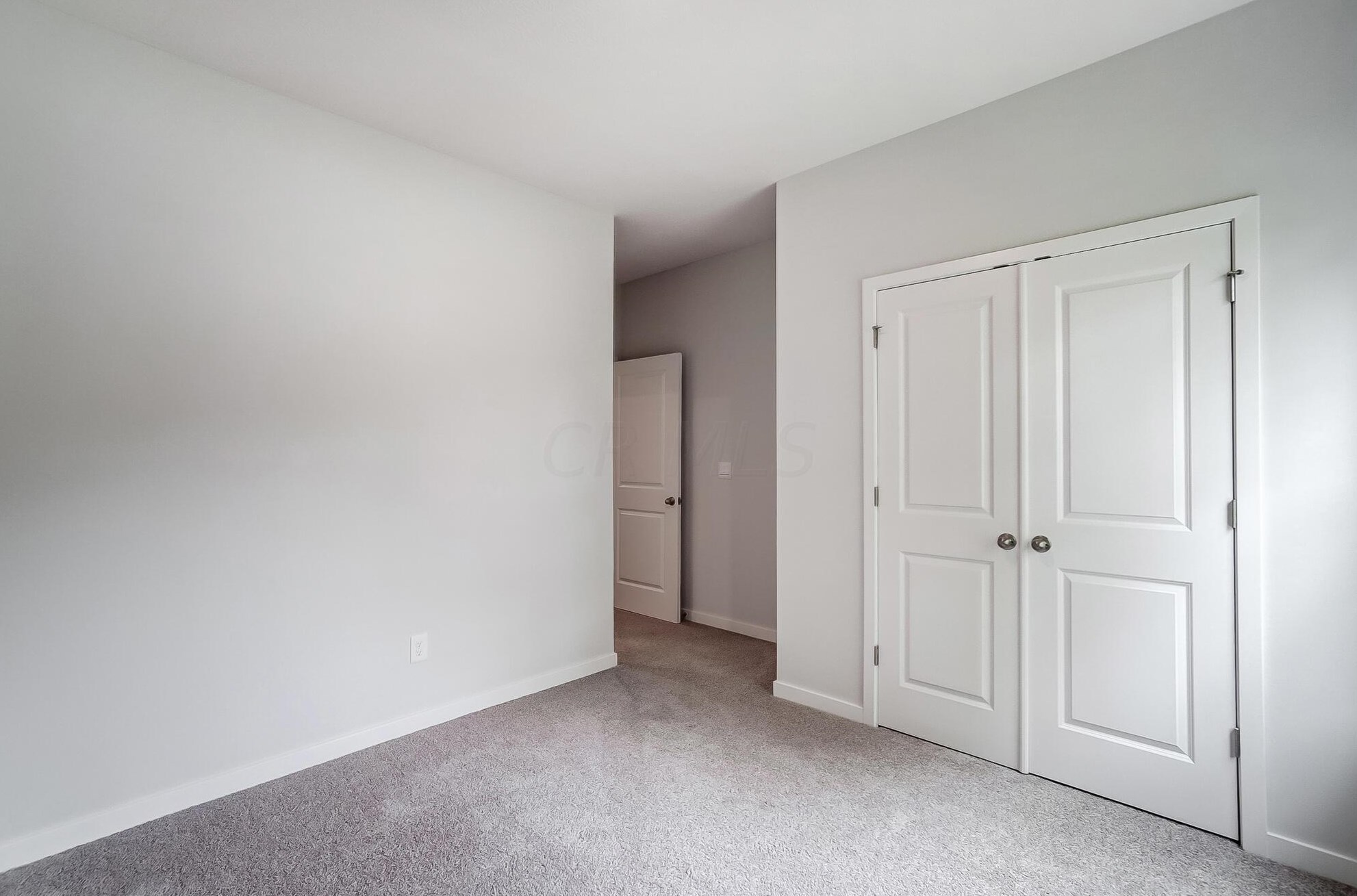 1540 Alton Darby Creek Rd, Columbus OH 43228-9708 exterior