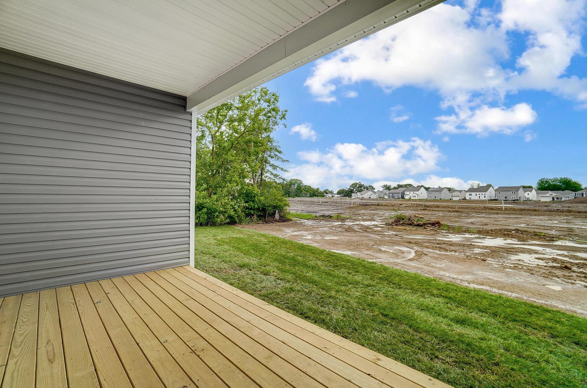 1540 Alton Darby Creek Rd, Columbus OH 43228-9708 exterior