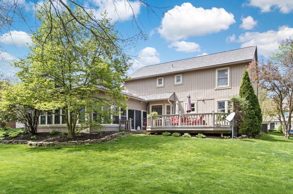 5349 Aryshire Dr, Dublin OH  43017-9424 exterior