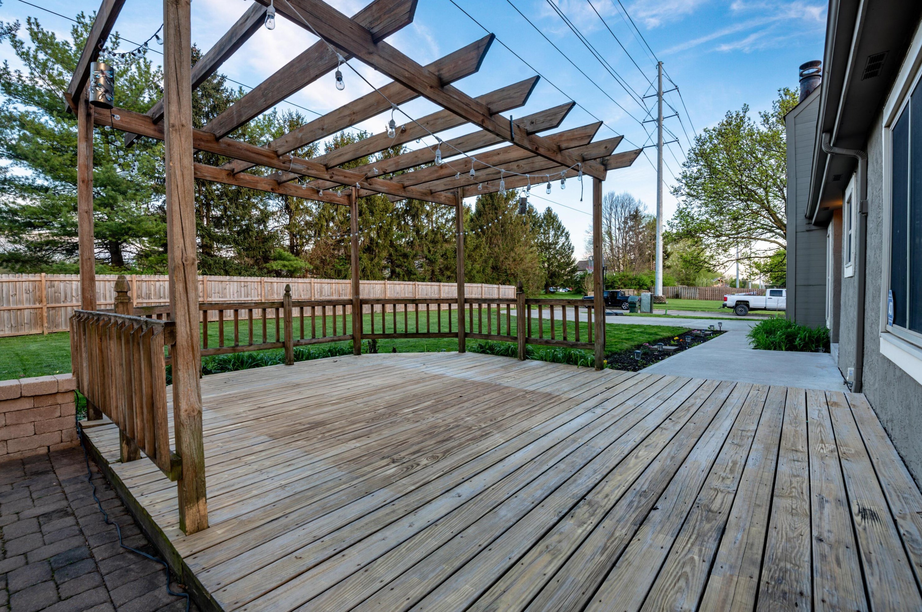 3062 Frobisher Ave, Dublin OH  43017-1617 exterior