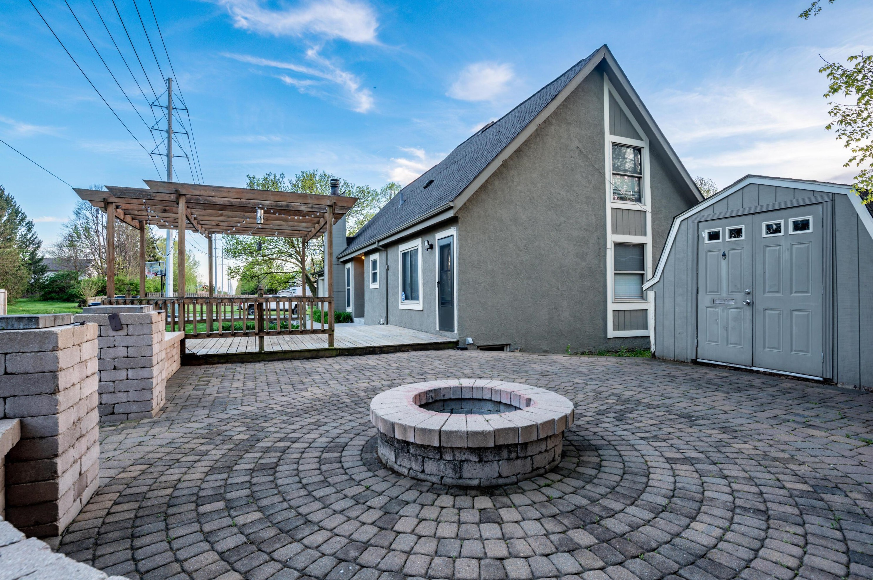 3062 Frobisher Ave, Dublin OH  43017-1617 exterior