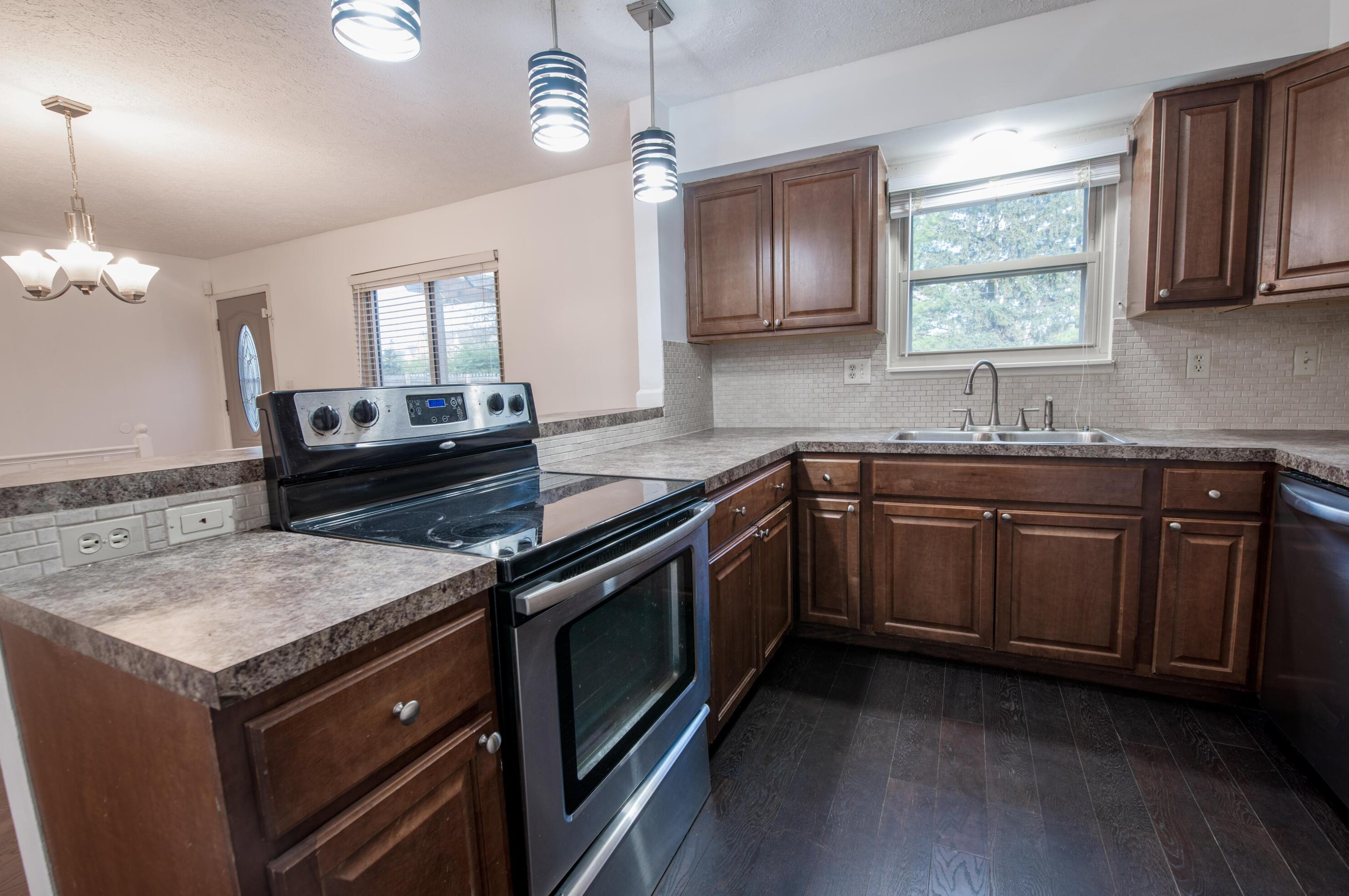 3062 Frobisher Ave, Dublin OH  43017-1617 exterior