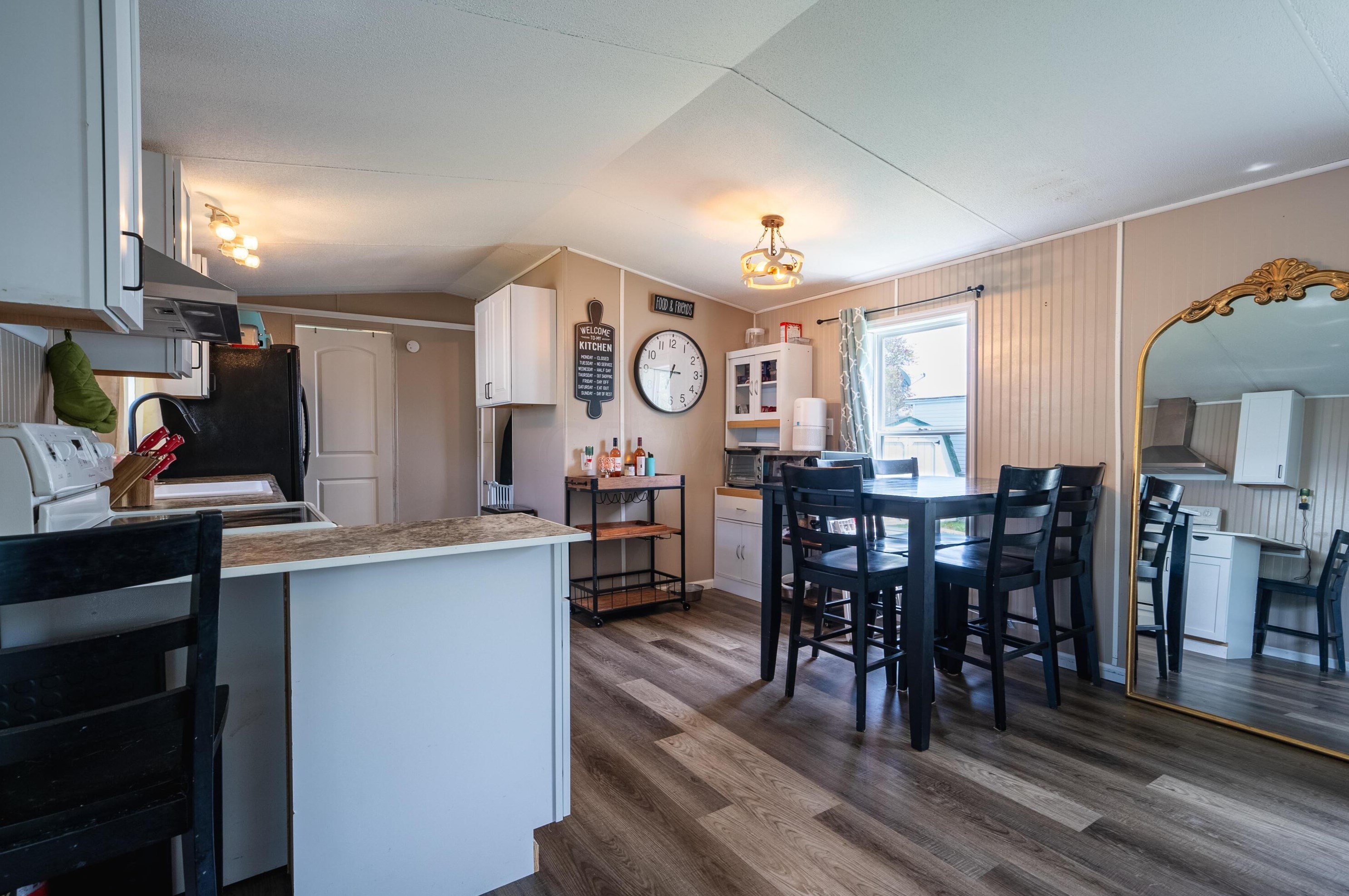 101 Woodfield Pl, Ashville OH  43103-2000 exterior