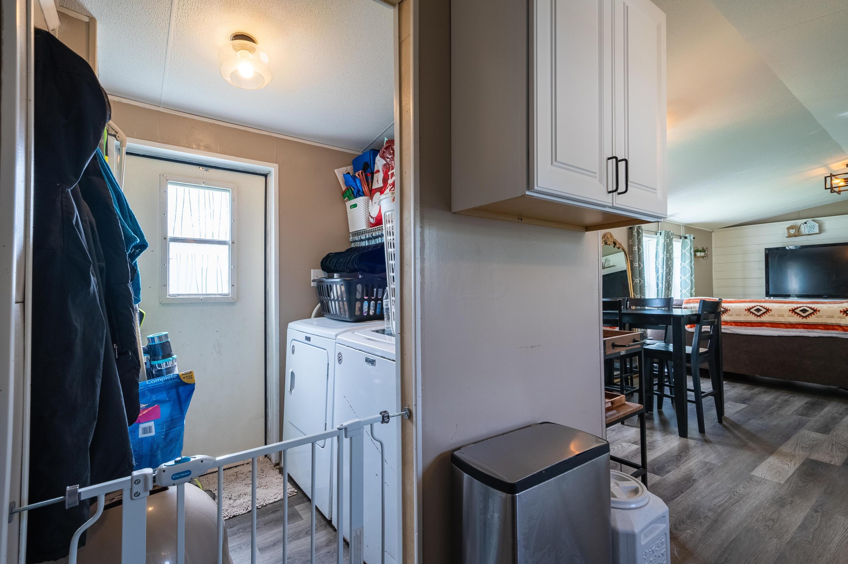 101 Woodfield Pl, Ashville OH  43103-2000 exterior