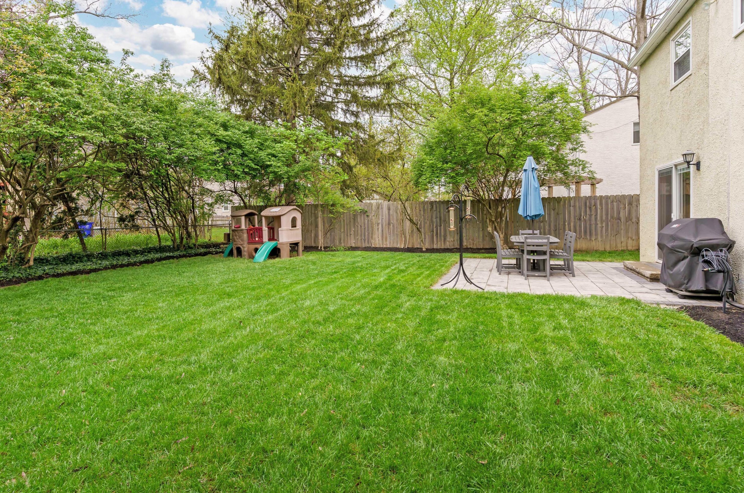 2651 Brandon Rd, Columbus OH 43221-3336 exterior