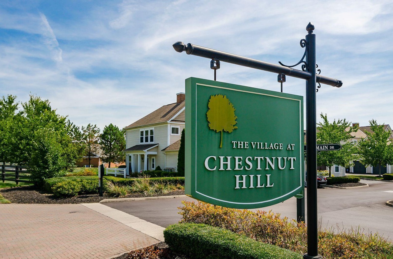 4032 Legend, Columbus OH  43230-8498 exterior