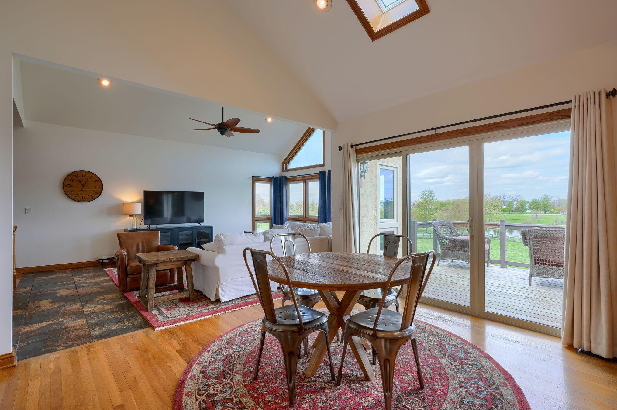 1887 Glenhurst Dr, Lancaster OH 43130-7951 exterior