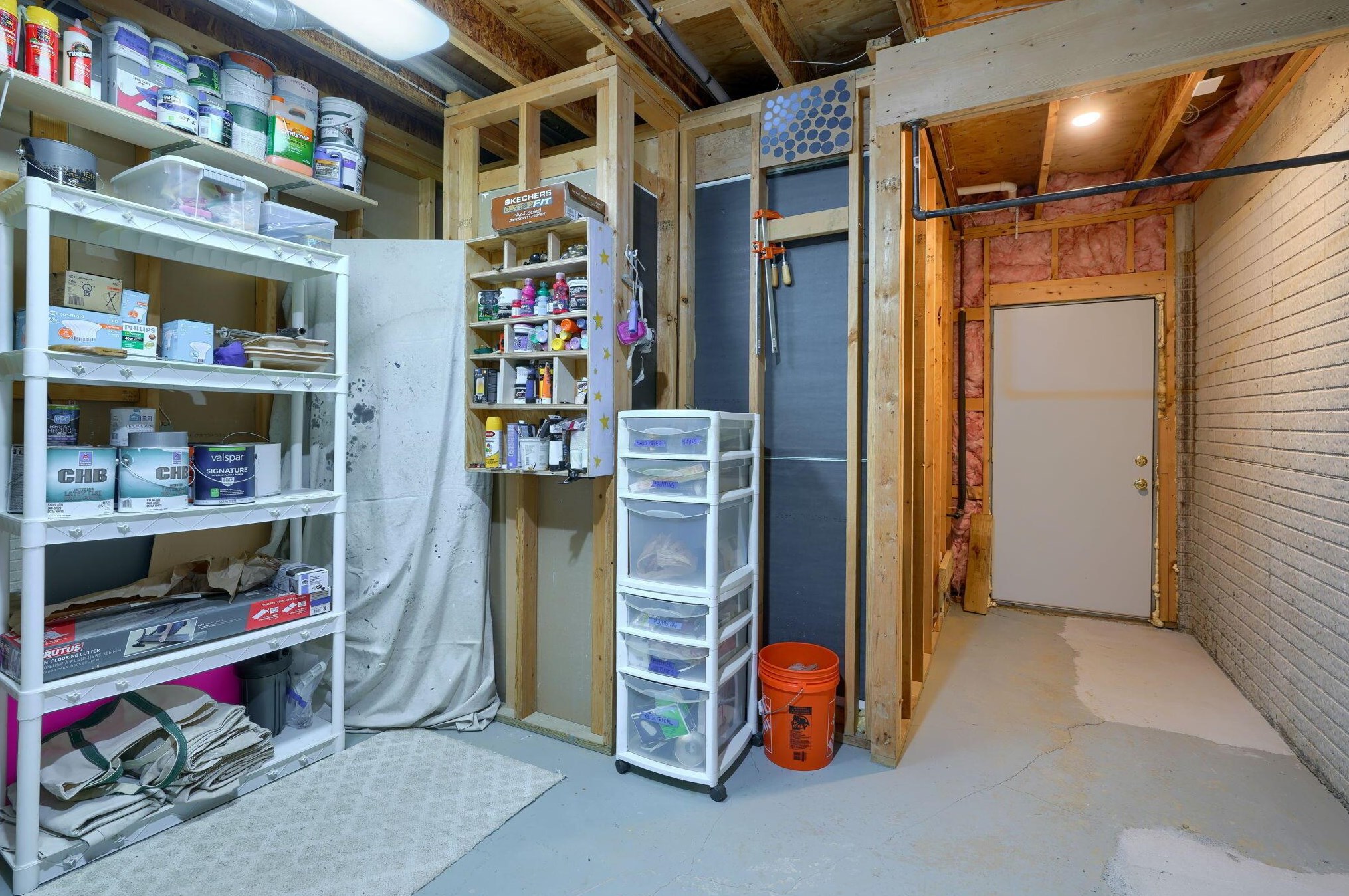 1887 Glenhurst Dr, Lancaster OH 43130-7951 exterior