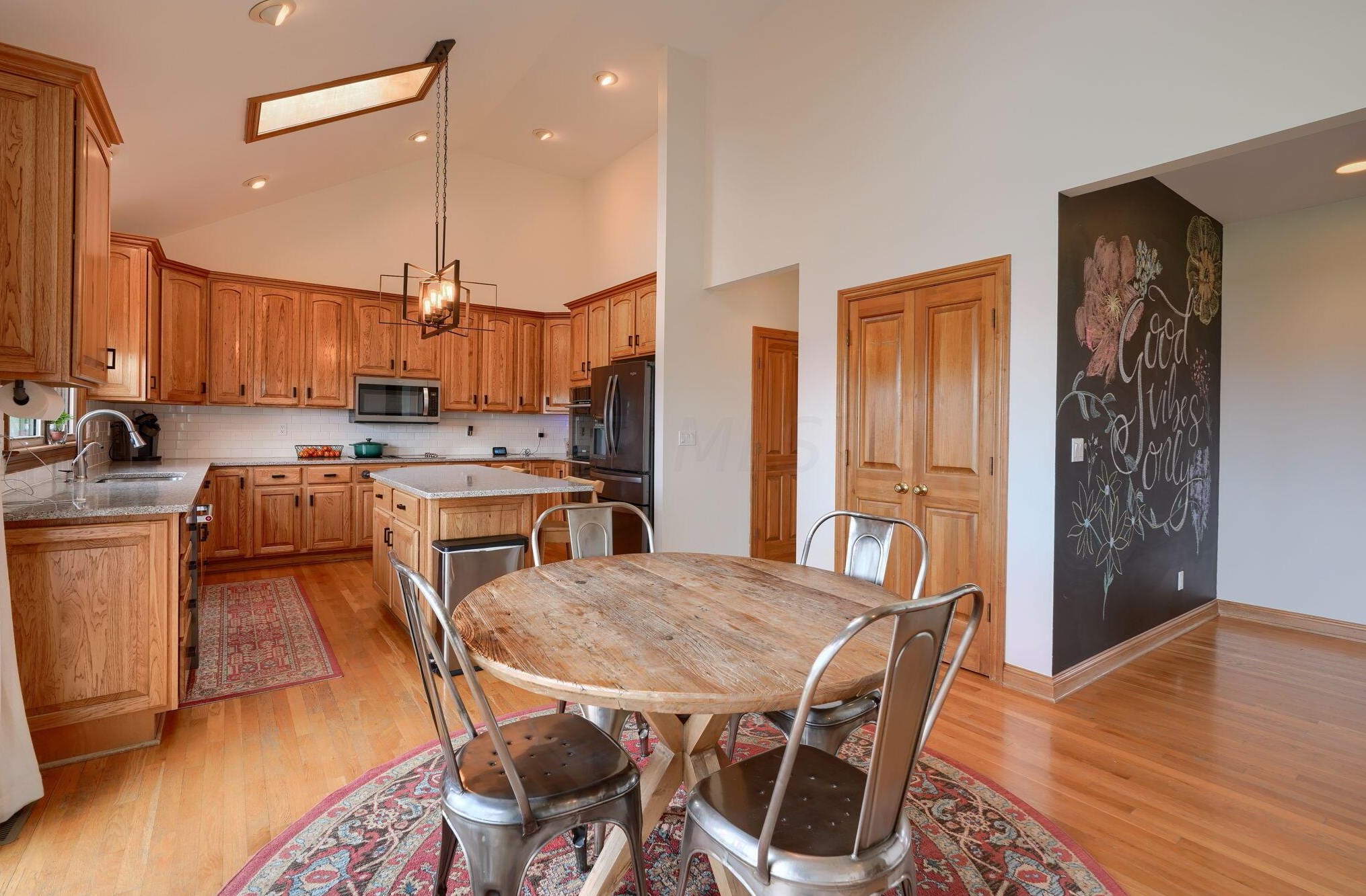 1887 Glenhurst Dr, Lancaster OH 43130-7951 exterior