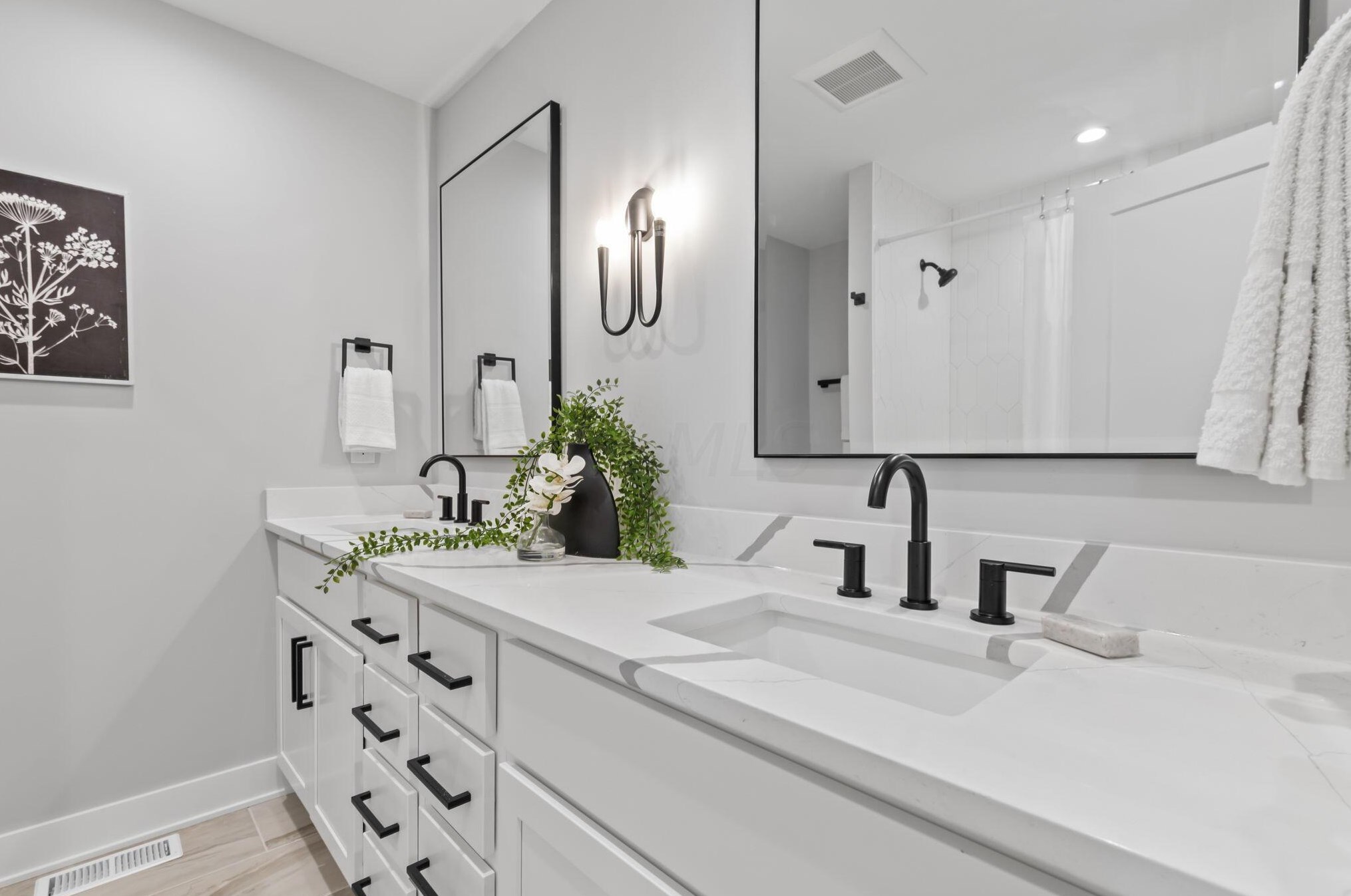 639 Kossuth St, Columbus OH 43206-2214 exterior